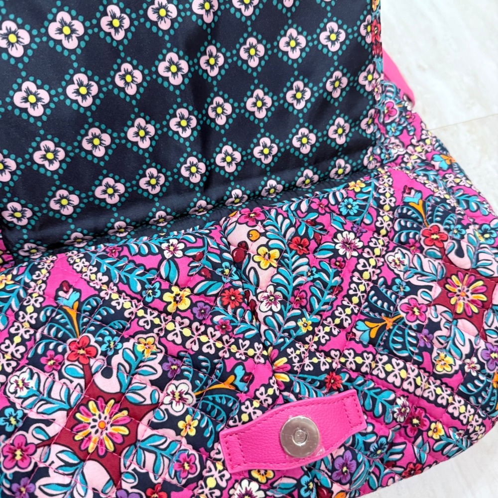 Vera Bradley Pink Floral Quilted Cotton Shoulder Bag Crossbody Handbag NWOT - Picture 3 of 8